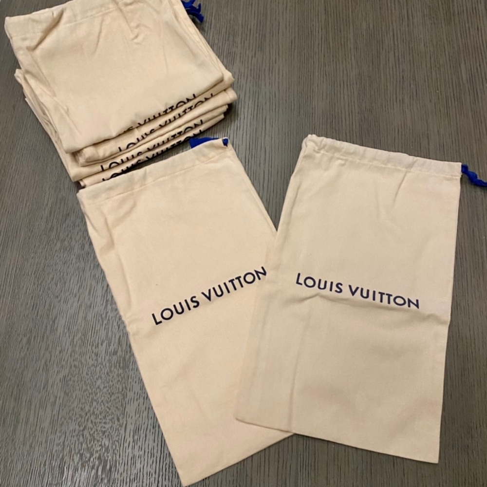 Louis Vuitton Dust Bags - Picture 2 of 5